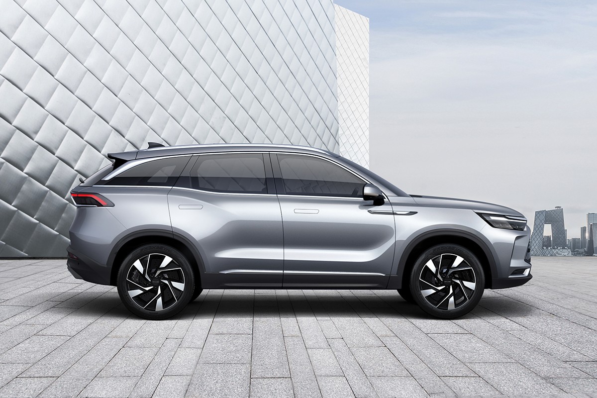 BAIC x7