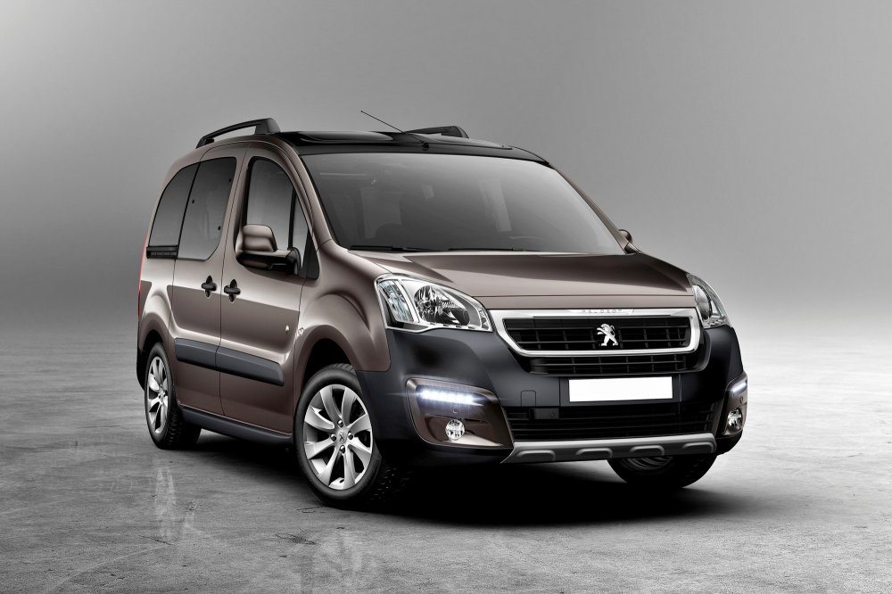 Peugeot Partner, Citroen Berlingo и Opel Combo в РФ: пассажирская версия с АКП Aisin - «Opel»