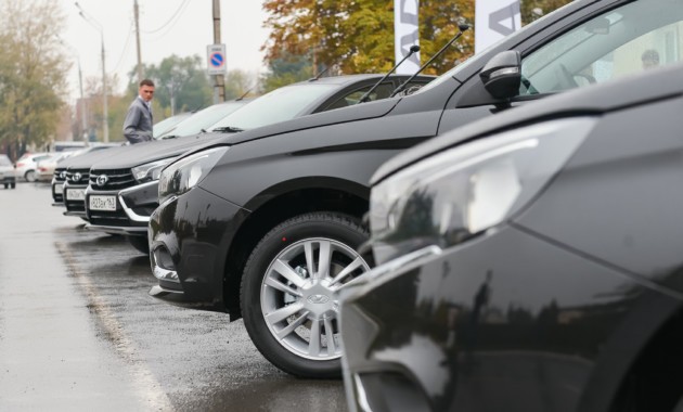 В Украине автомобили Porsche продаются лучше, чем Lada - «ZAZ»