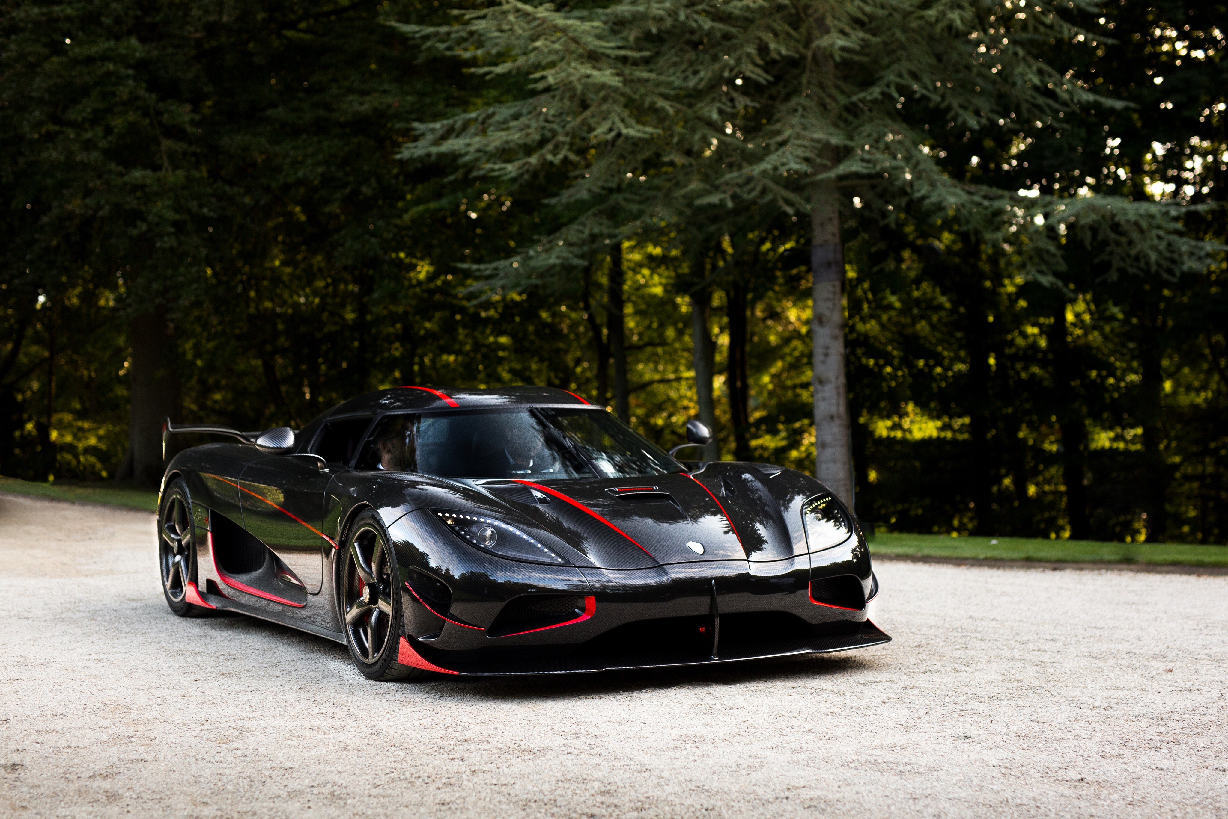 Спорткар Koenigsegg Agera