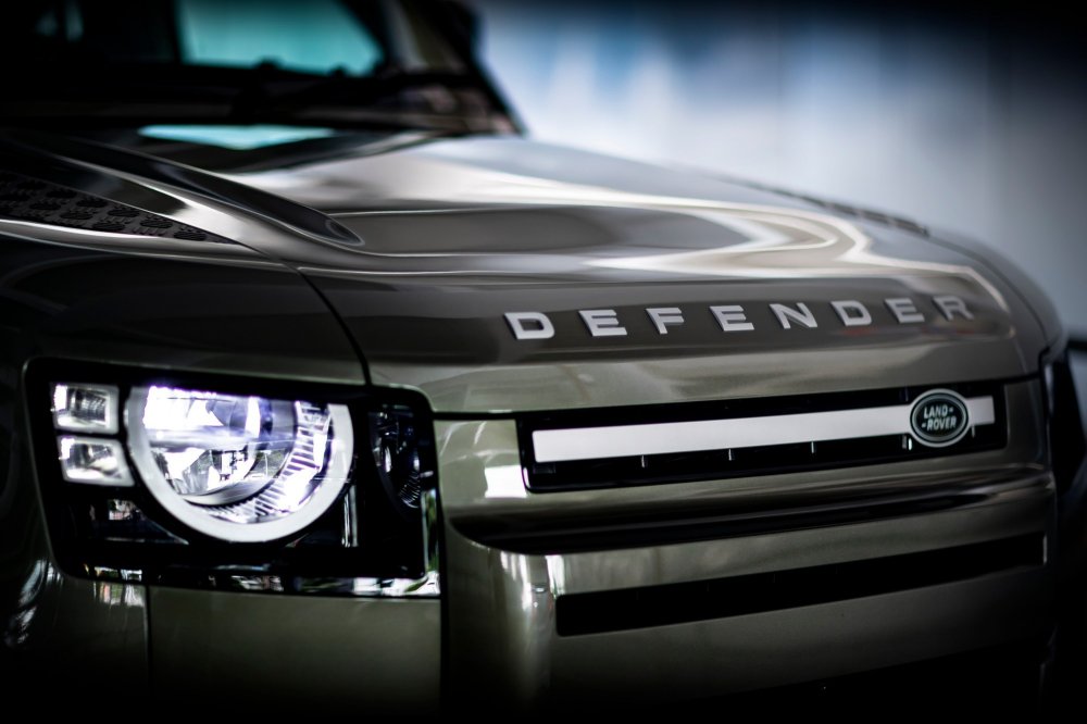Маленького Land Rover Defender не будет, а большой станет дороже и роскошнее - «Land Rover»