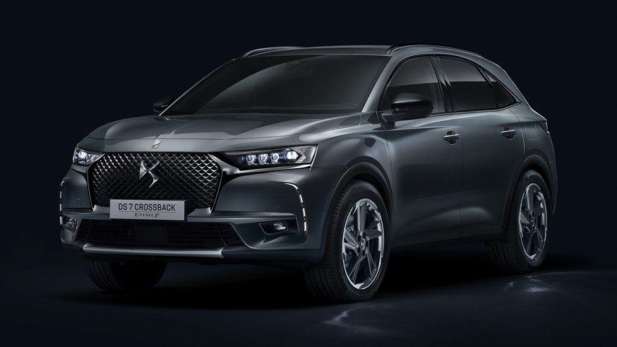 Французы готовятся к презентации обновлённого DS 7 Crossback: первое изображение - «DS»