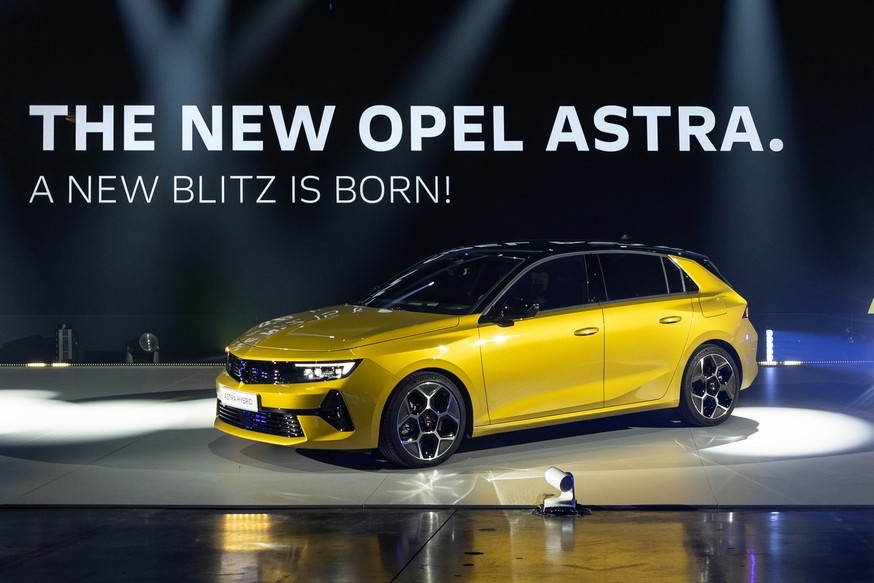 Премьеры Stellantis в России: Opel Astra, Citroen C4, Jeep Grand Cherokee и другие - «Peugeot»