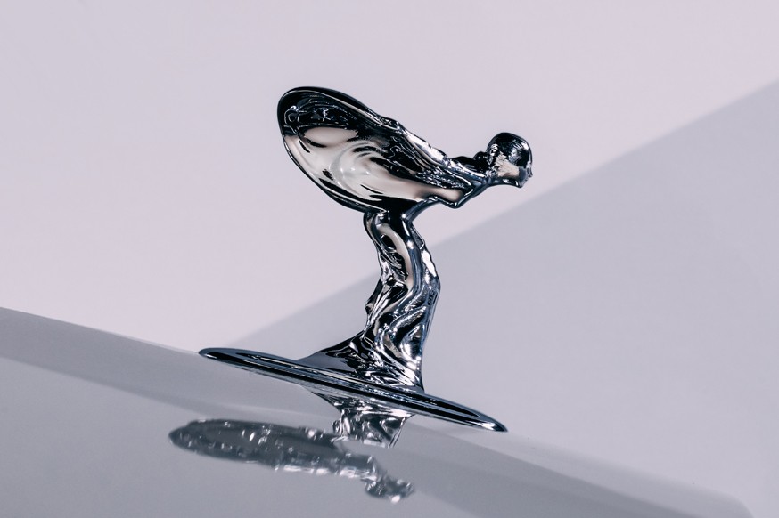 Rolls-Royce изменил дизайн статуэтки «Дух экстаза»: её получат грядущие новинки - «Rolls-Royce»
