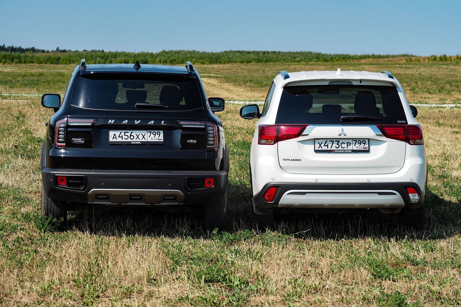 Хавал дарго сравнение. Хавал Дарго. Mitsubishi Outlander 2023. Haval 4,5 млн.