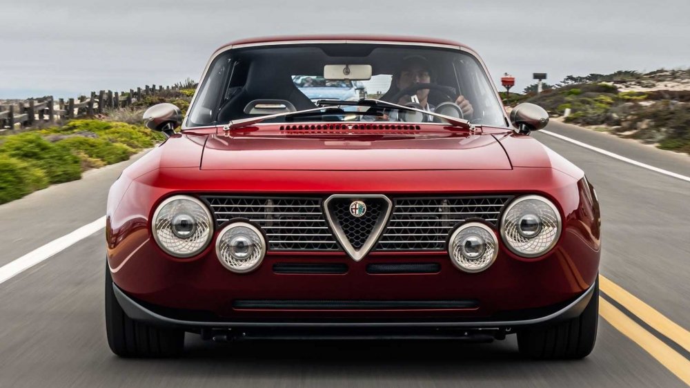 Totem Annabel: распухший рестомод по мотивам Alfa Romeo Giulia Sprint GT из 60-х