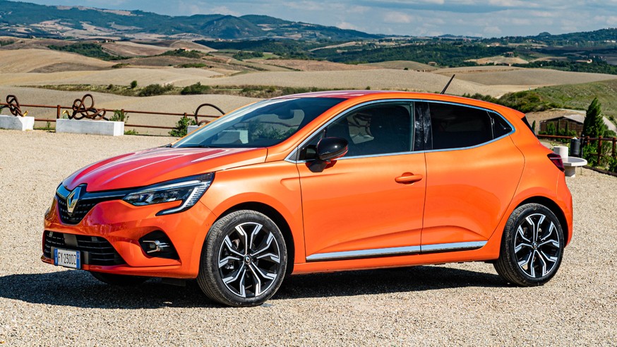 Renault готовится обновить Clio: первое изображение хэтчбека - «Renault»