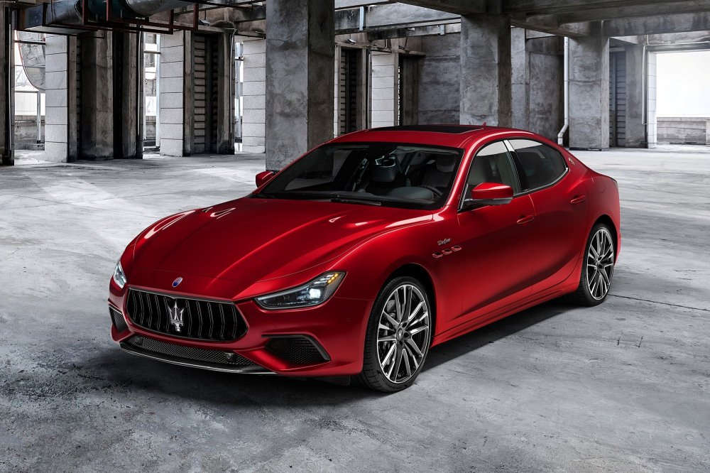Maserati избавится от седана Ghibli и мотора V8, а седан Quattroporte станет меньше - «Maserati»