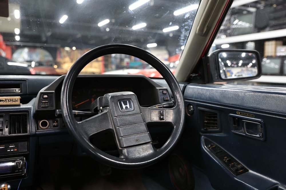 Выдающаяся управляемость и проблемы с ремонтом: опыт владения Honda Prelude II 1986 года