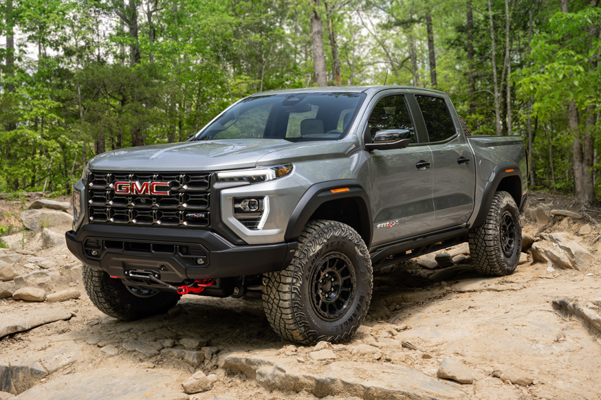 GMC Canyon AT4X AEV Edition: дорожный просвет в 31 см и стандартная техника - «GMC»