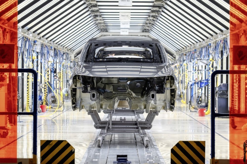 Стали известны примерные сроки перезапуска бывших заводов Mercedes-Benz и Volkswagen в РФ - «Volkswagen»