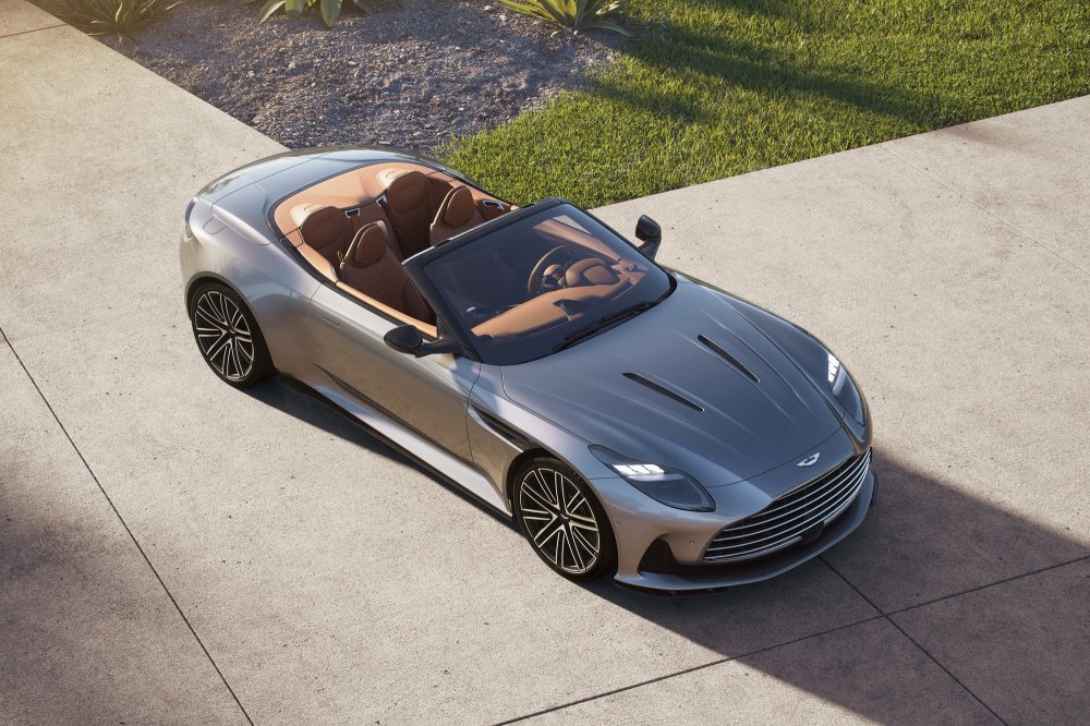 Цена жёсткости: кабриолет Aston Martin DB12 Volante оказался на 110 кг тяжелее купе - «Aston Martin»