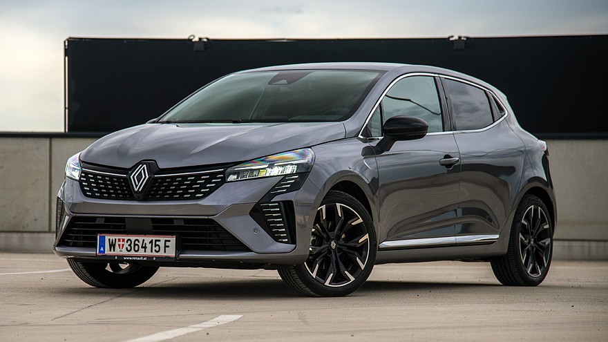 Renault готовится к запуску новинок: в списке совместная модель с Geely и старший брат Duster - «Alpine»