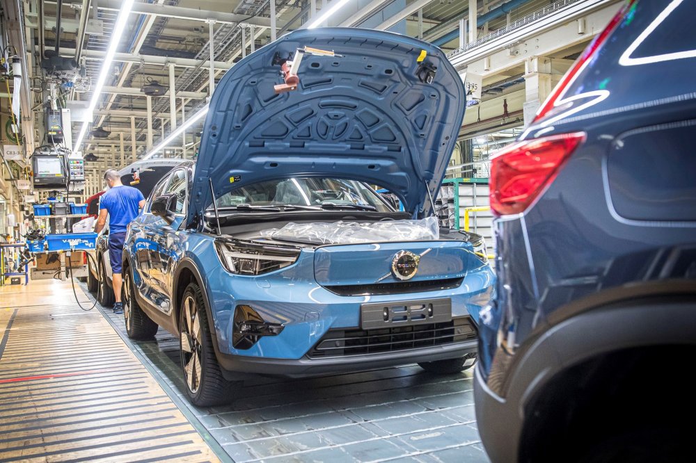 Volvo переносит производство электромобилей из Китая в Европу - «Volvo»
