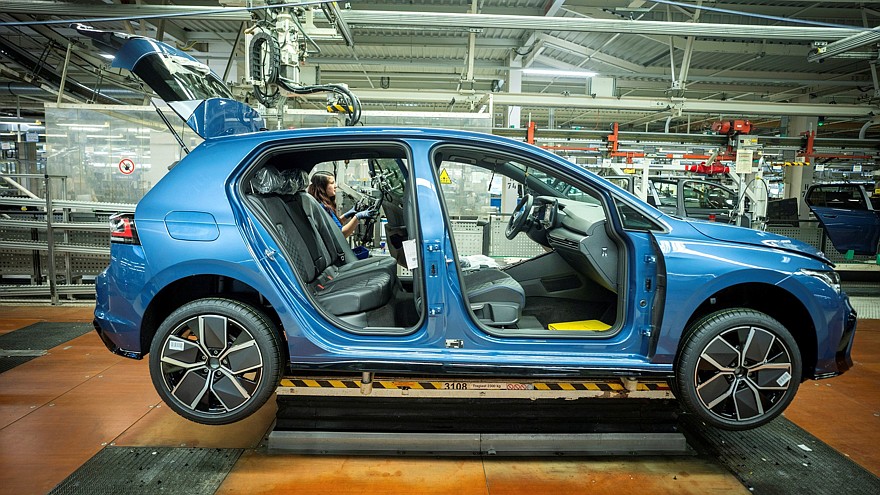 Кризис в Volkswagen набирает обороты: концерн готовится к закрытию заводов в Германии - «Volkswagen»