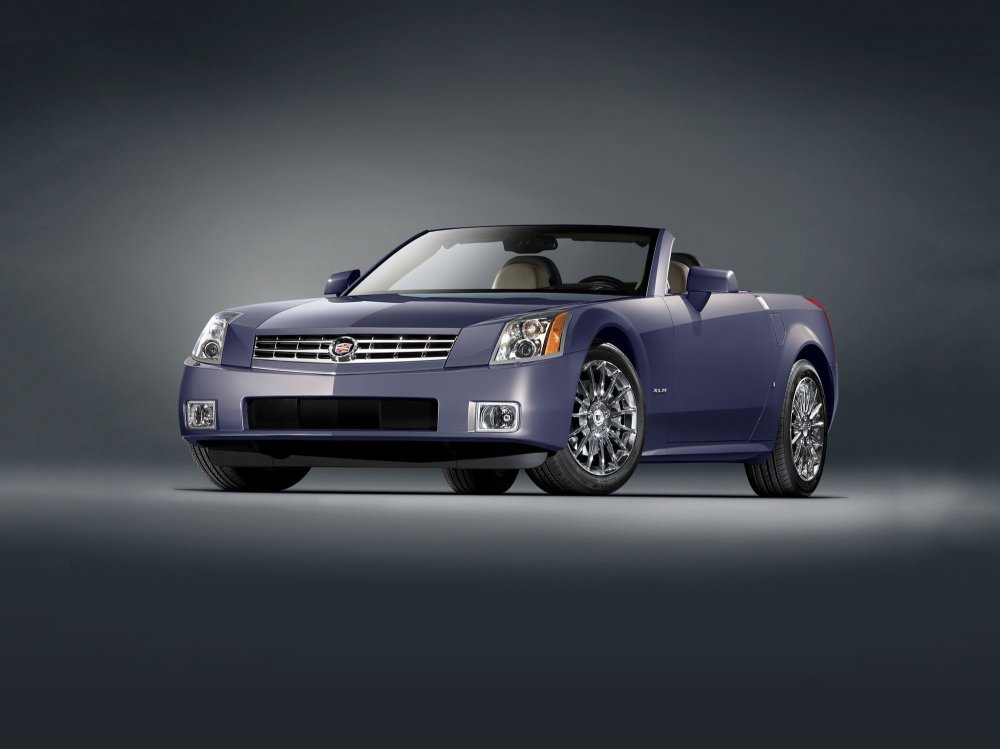 Роскошный Corvette с неликвидным мотором: почему Cadillac XLR стал вторым провалом для марки - «Cadillac»