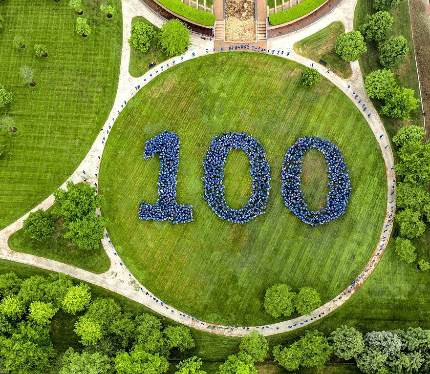 Chrysler отмечает вековой юбилей на фоне очень туманных перспектив - «Chrysler»