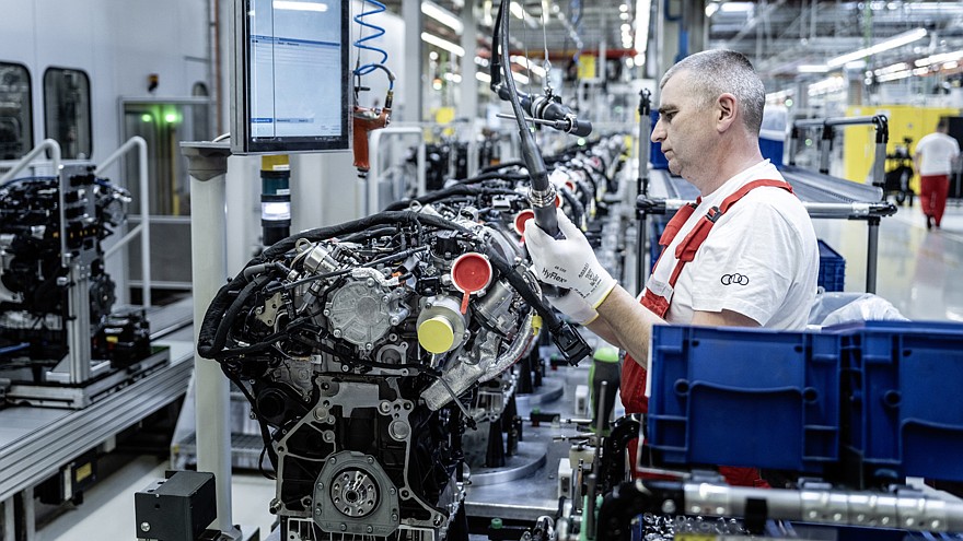 Audi решила продлить выпуск автомобилей с ДВС как минимум на ближайшее десятилетие - «Audi»