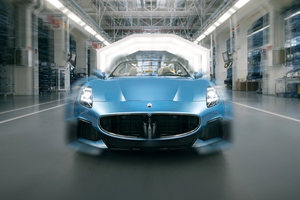 Возвращение домой: Maserati переносит производство GranTurismo и GranCabrio в Модену - «Maserati»