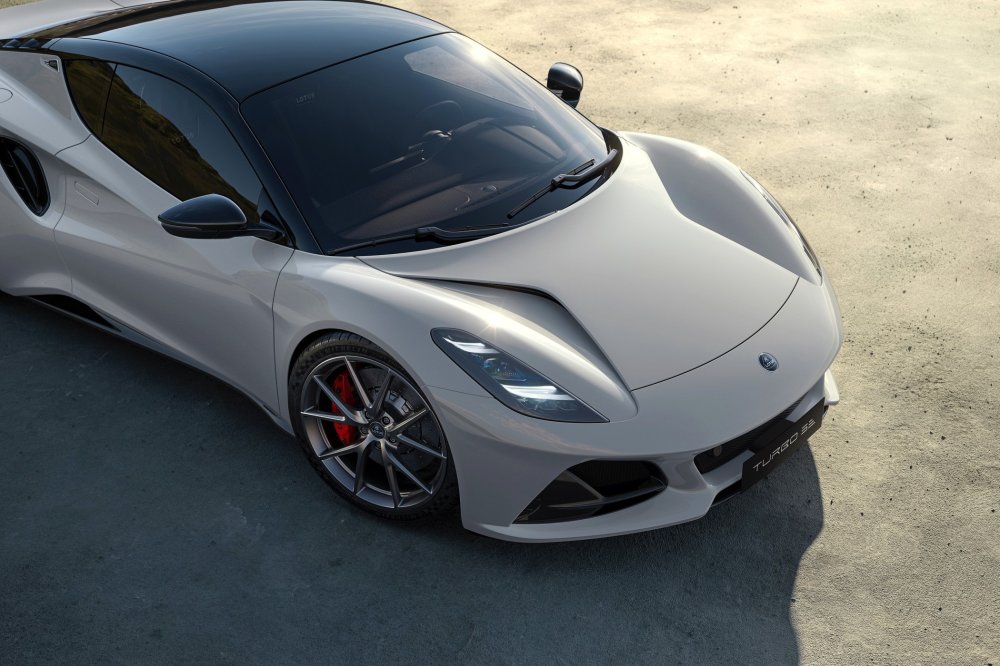 Lotus Emira Turbo SE с более мощным мотором от Mercedes-AMG добрался до Европы - «Lotus»