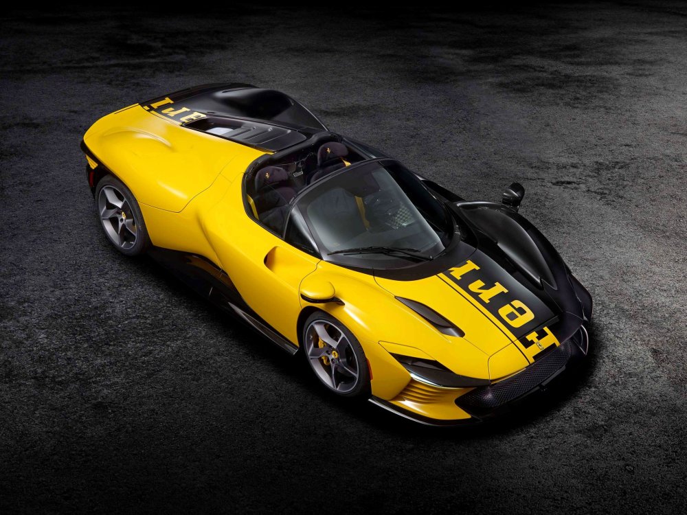 Не для прибыли, а для учащихся: уникальный Ferrari Daytona SP3 продадут на аукционе - «Ferrari»