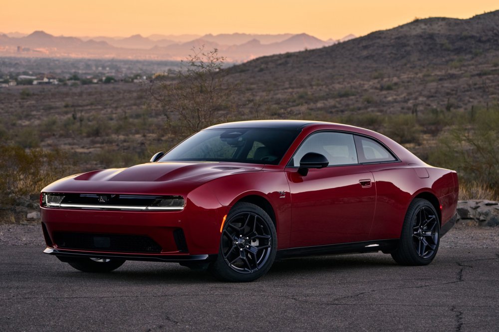 Планы Stellantis в США: срок выхода на рынок бензинового Dodge Charger и анонс новинок Jeep - «Dodge»