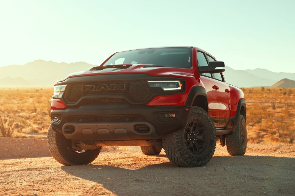 Stellantis планирует вернуть Ram 1500 TRX и представить «горячий» Dodge Hornet GLH в этом году - «Dodge»
