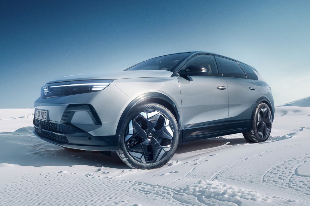 У кроссовера Opel Grandland появилась полноприводная версия - «Vauxhall»