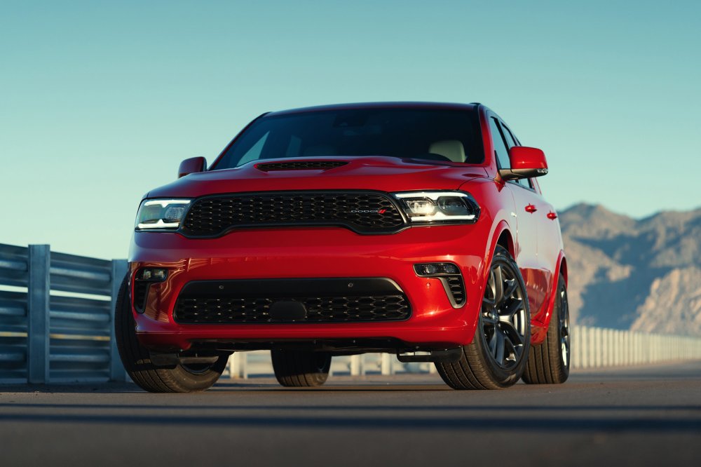Устаревшему кроссоверу Dodge Durango могут оставить двигатель V8 HEMI ещё на год - «Dodge»