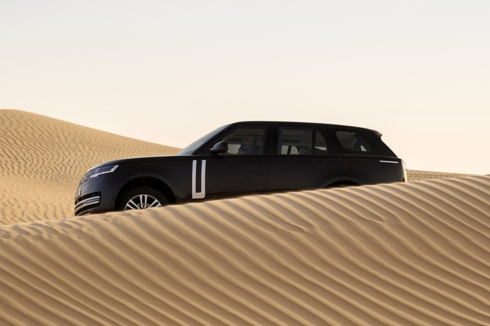 В Jaguar Land Rover сменился гендиректор: индиец Баладжи вместо британца Марделла - «Jaguar»