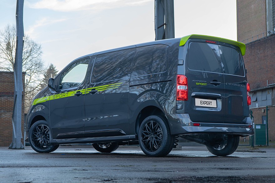 Peugeot Expert обзавёлся спортивной версией, но она доступна не всем - «Vauxhall»