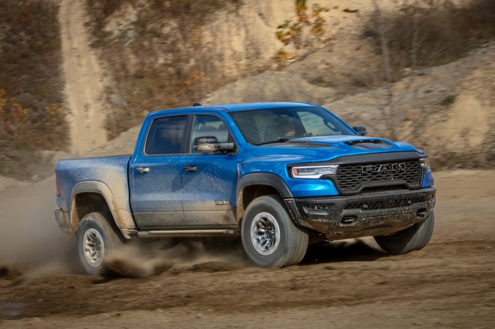 Ram 1500 TRX может скоро вернуться с посвежевшей внешностью и мотором V8 Hemi - «Ram»