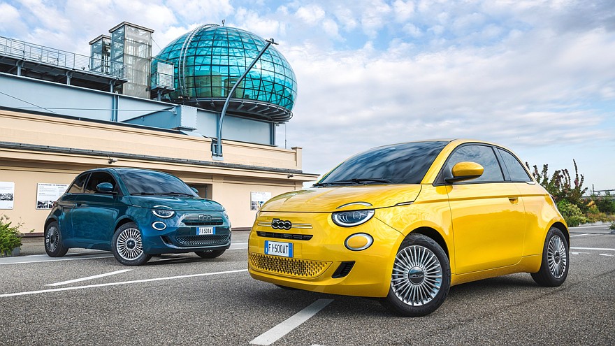 Новый бензиновый Fiat 500: раскрыты технические характеристики и цена дебютной версии - «Fiat»