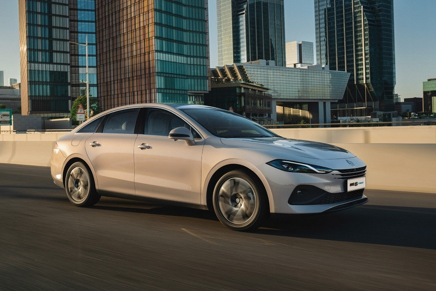 Представлен седан MG 8: очередной клон, причём не первой свежести - «Roewe»