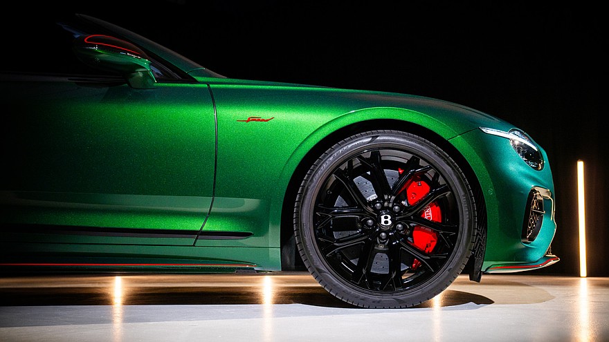 Bentley Bentayga, Continental GT и Continental GTC обзавелись спецверсией Black Forest - «Bentley»