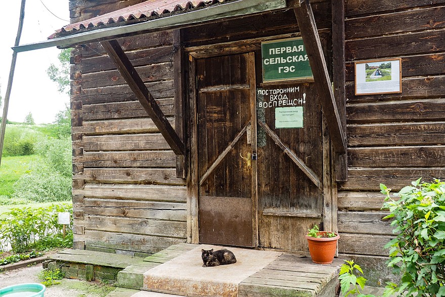 По Волоколамскому шоссе: первая ГЭС, две усадьбы и «штурмгешутц» - «GAC»
