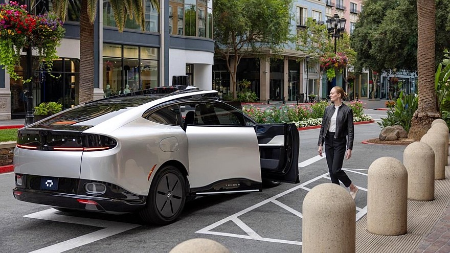 Tensor Robocar: приватный беспилотный автомобиль, который будет собирать VinFast - «VinFast»