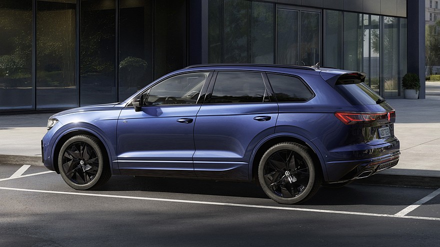 Торжественные проводы: Volkswagen подготовил прощальную версию для кроссовера Touareg - «Volkswagen»