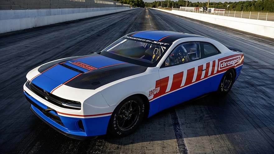 Dodge Charger получил мотор V8 Hemi и готовится обкатать его на гонках - «Dodge»