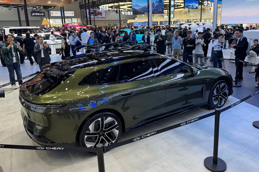 Линейку Exeed пополнит универсал Sterra ES7 GT: «живые» фото - «Chery»