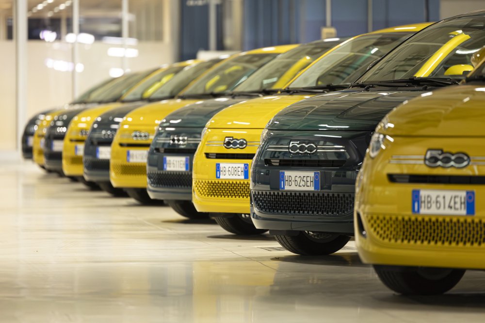 Автогигант Stellantis может избавиться от нескольких марок - «Maserati»