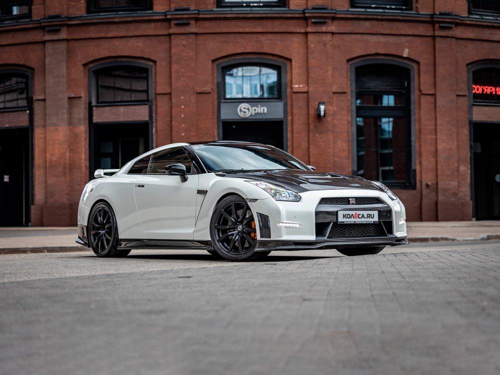 Четырехколесный мотоцикл: опыт владения Nissan GT-R R35 - «Nissan»