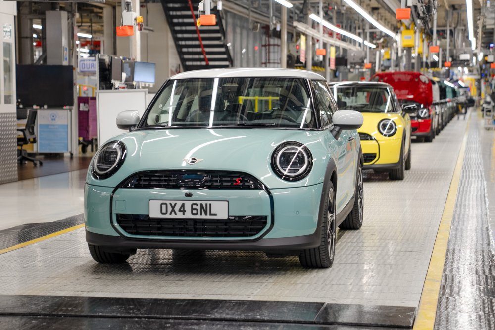 Mini решила отложить старт производства Cooper EV и Aceman на заводе в Англии - «MINI»