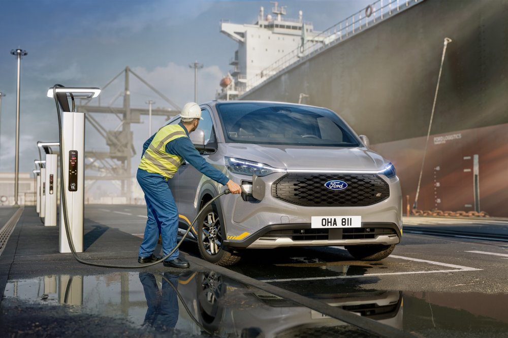 Посвежевший Ford E-Transit Custom: полный привод и увеличенный запас хода - «Ford»