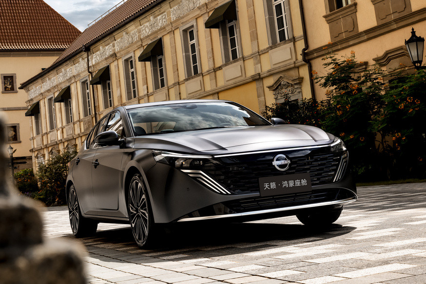 Nissan Teana выходит на рынок: новый дизайн и старые моторы - «Nissan»