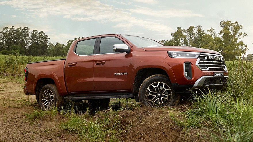 Пока не поступивший в продажу пикап Ram Dakota обзавёлся ещё одной версией - «Ram»