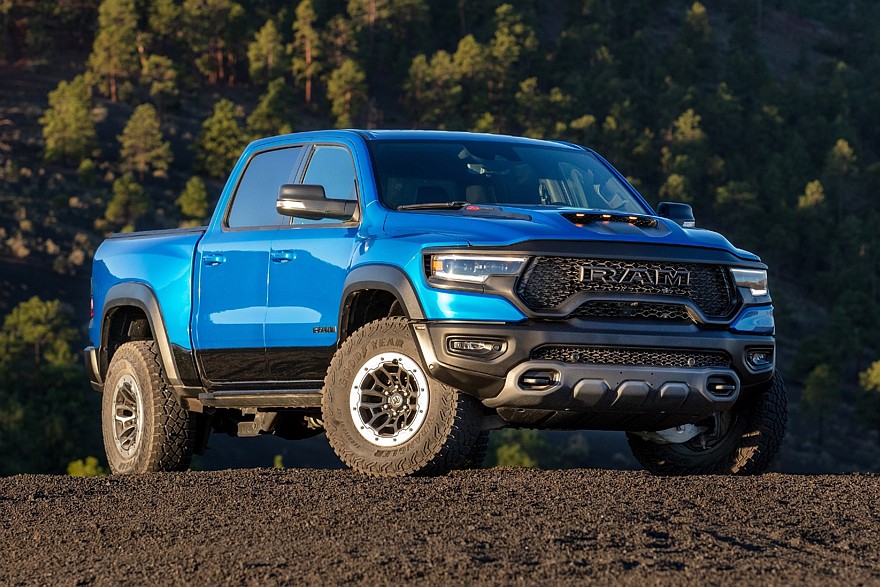 Ram скоро представит две SRT-модели и готовит свой первый большой внедорожник - «Ram»