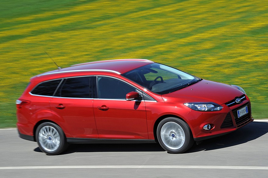 Скудный ассортимент, правый руль и 8-клапанные моторы: выбираем универсал С-класса до миллиона - «Hyundai»