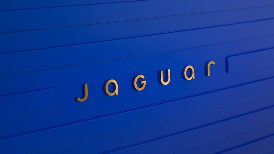 Jaguar верит в электромобильное будущее и не планирует выпускать гибриды - «Jaguar»