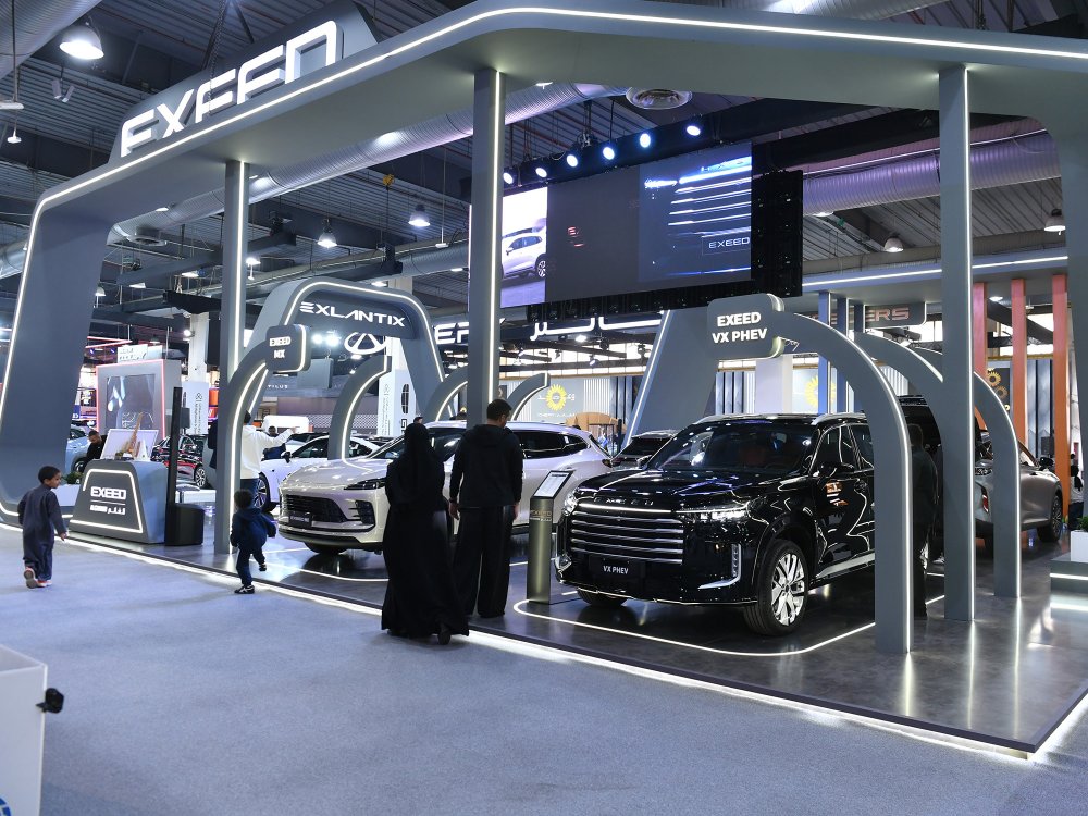 Гибридный Exeed VX PHEV дебютировал на Кувейтском автосалоне - «Exeed»